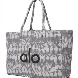 Alo Yoga Limited Edition Shopper Tote